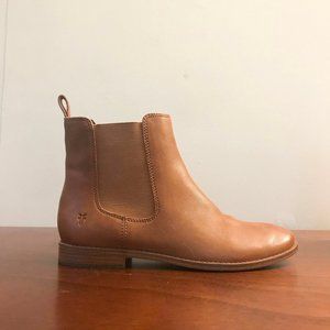 Frye Anna Chelsea Boot in Cognac